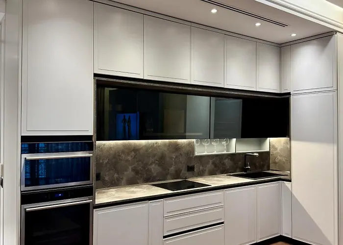 Queen’s Luxury Delijorgji *